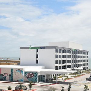 Holiday Inn Express Corpus Christi - Beachfront By Ihg